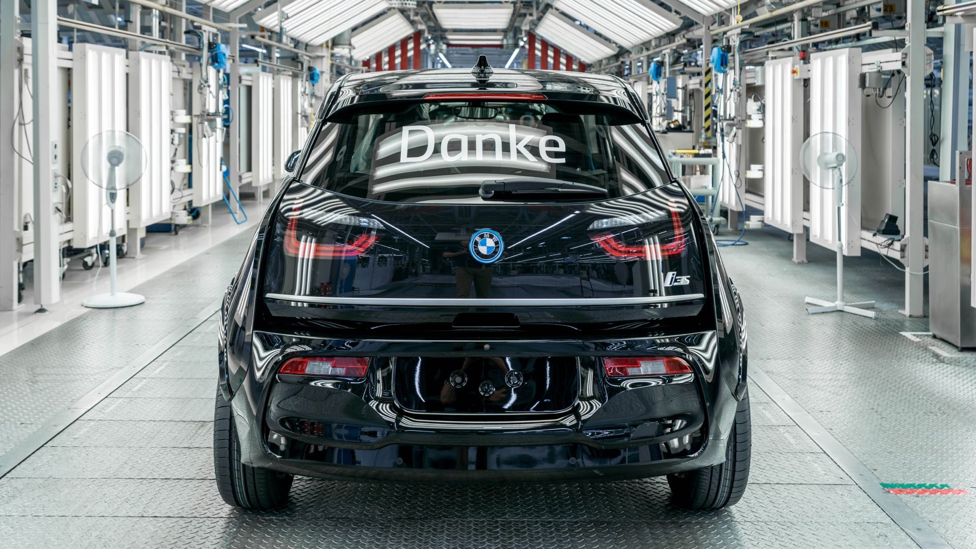 BMW-i3-fine-produzione-2022-6.jpg