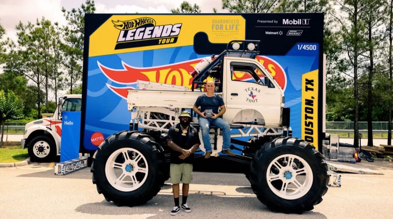 Hot-Wheels-Legends-Tour-winners-Autozam-Scrum-Texas-Toot-1.jpg