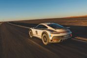 Porsche-911-Dakar-Historic-decorative-wraps-3.jpg