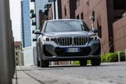 BMW-iX1-2023-11.jpg