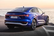 Audi-SQ8-Sportback-e-tron-2023-13.jpg