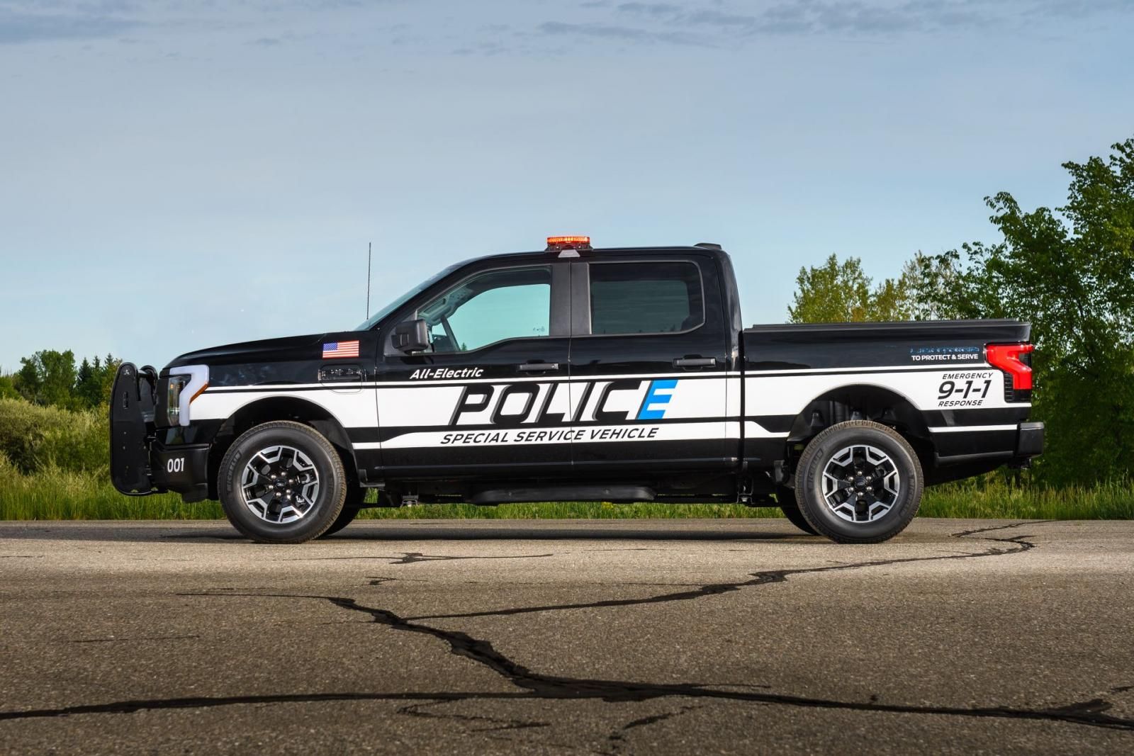 Ford F-150 Lightning Pro Special Service Vehicle Police electric