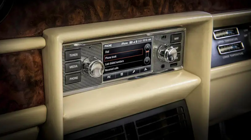 Cosa ci manca delle vecchie auto - stereo 1 DIN e 2 DIN