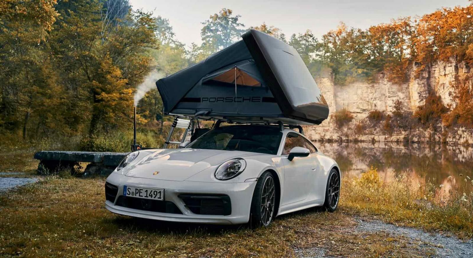 Porsche, la tenda da tetto per le auto