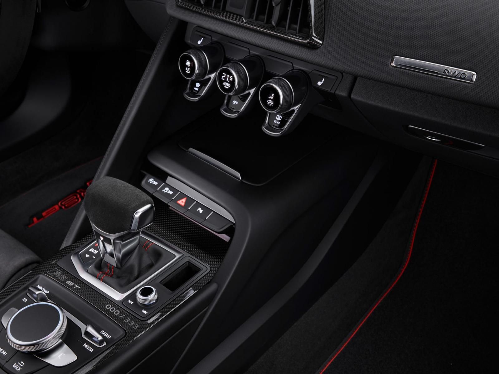 Audi R8 Coupé GT mobiletto centrale