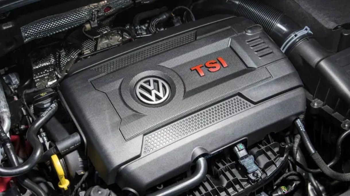 Volkswagen Golf Motore TSI