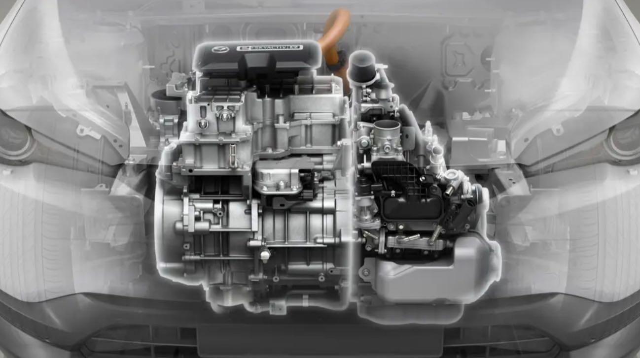 Mazda MX-30 e-Skyactiv R-EV f spaccato motore rotativo