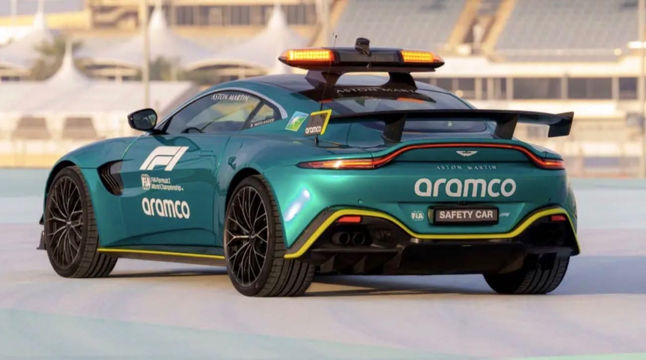 Aston Martin Vantage F1 Safety Car 2023