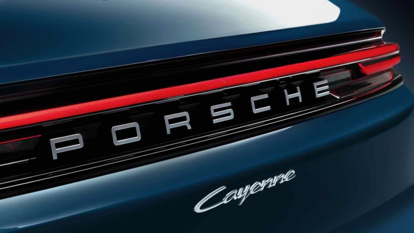 Porsche Cayenne 2023, luci posteriori